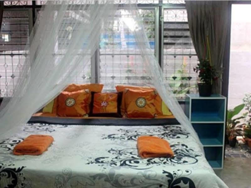 Хостел Kikie'S House Чиангмай Экстерьер фото